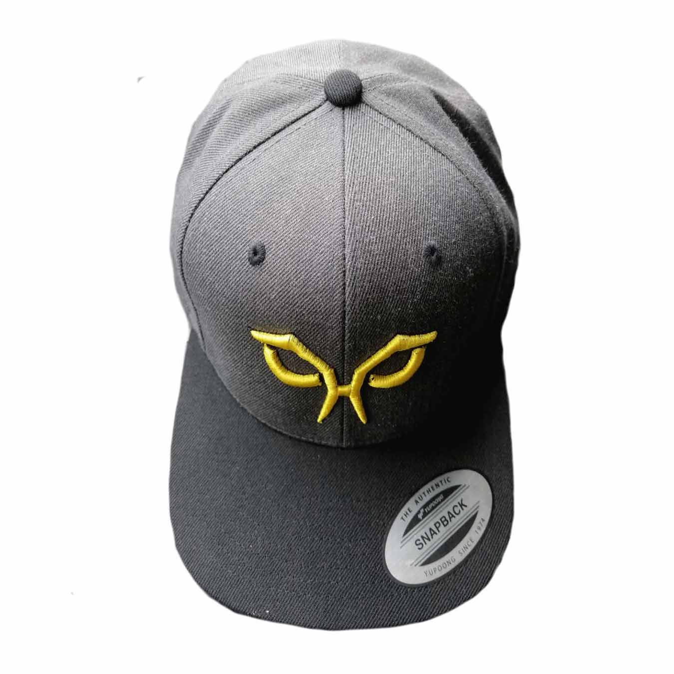 Gorra  gris y negro 